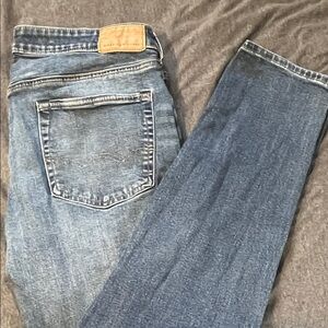 American Eagle Outfitters  dark wash athletic fit Jeans